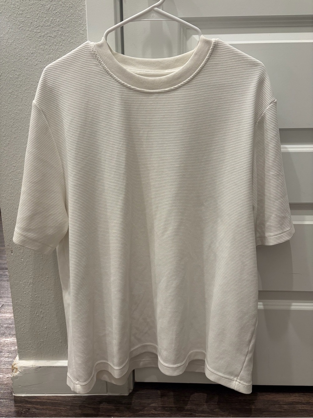 BP Men’s White Waffle Knit Short Sleeve Shirt